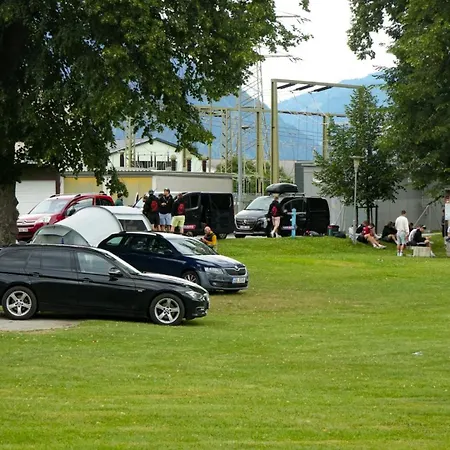 Zelt Oder Camper Stellplatz Am Raddoerfl キャンプ場 *