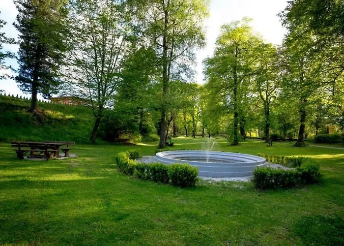 Zelt Oder Camper Stellplatz Am Raddoerfl